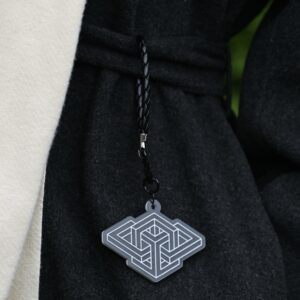 Black Reflective Pendant "Geometric 1"