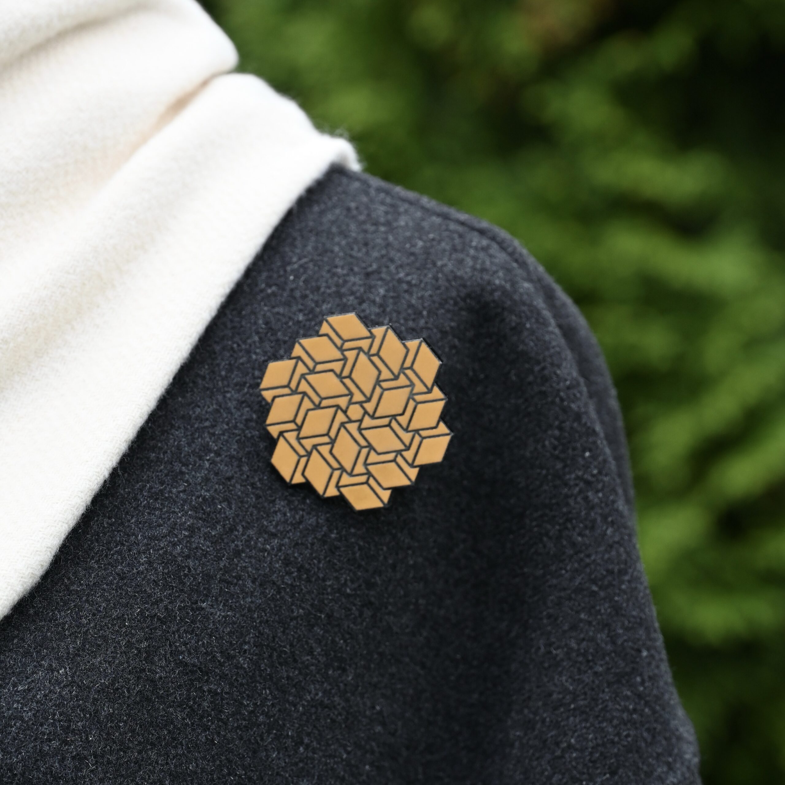 Helkiv pross "Geomeetriline 2” kuldne