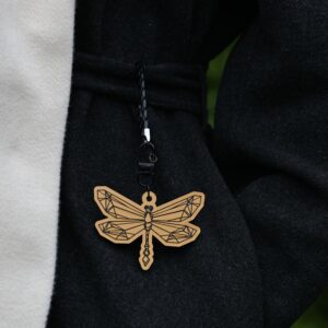 Hohtava Riipus “Sudenkorento” kultainen